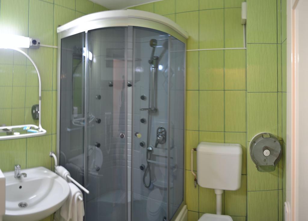 Hotel Marion Padurea Rotunda*** Reghin Zimmer foto